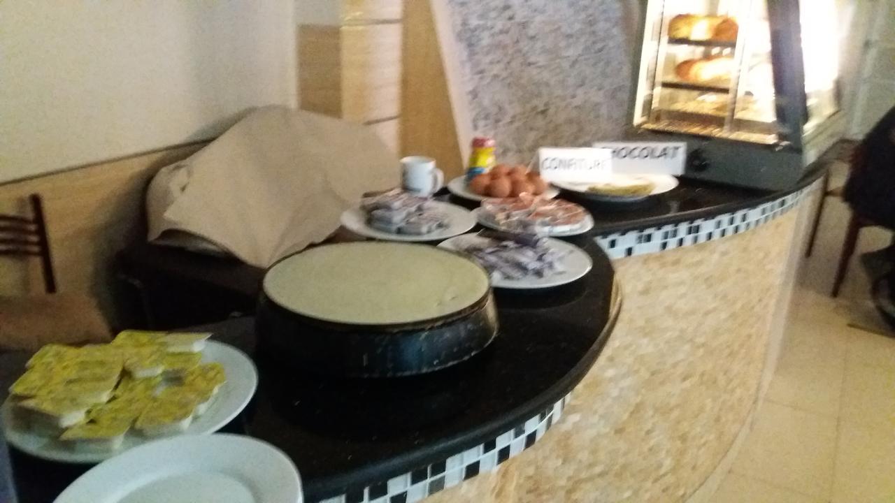 Hotel Privilege Bir El Djir Екстер'єр фото